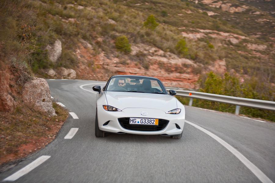  Mazda MX-5 Roadster 2014 года  (фото 55 из 62)